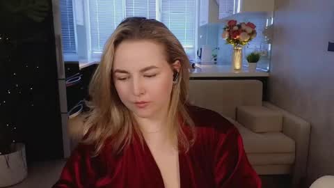 Snapshot of mira_mermayd chatting on 04/09/26, 07:03 Mira online show from 04/09/26, 07:03