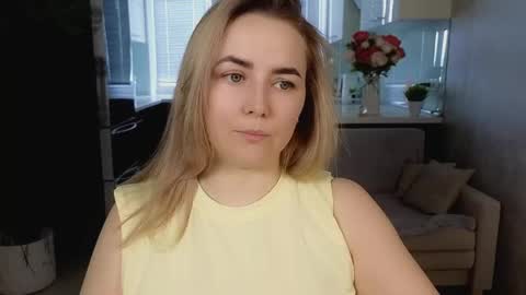 Snapshot of mira_mermayd chatting on 04/22/26, 08:17 Mira online show from 04/22/26, 08:17