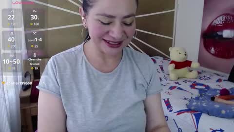 Vicky online show from 10/11/25, 02:59