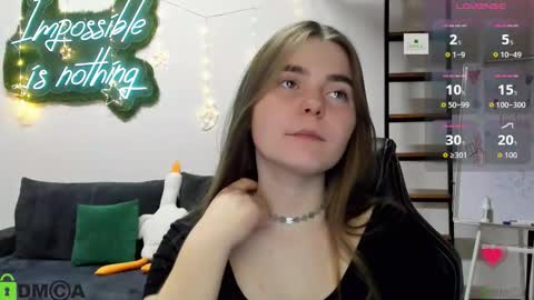 Snapshot of miraa_bloom chatting on 12/21/25, 02:02 miraa_bloom online show from 12/21/25, 02:02