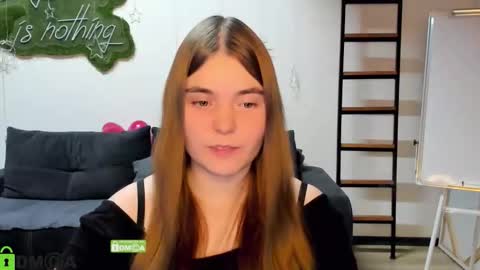 Snapshot of miraa_bloom chatting on 02/16/26, 02:24 miraa_bloom online show from 02/16/26, 02:24