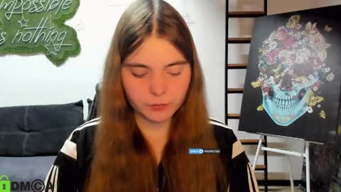 Snapshot of miraa_bloom chatting on 03/30/26, 01:56 miraa_bloom online show from 03/30/26, 01:56