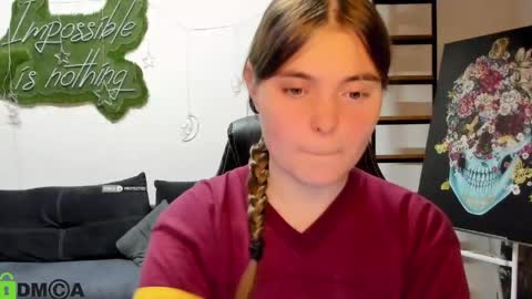 Snapshot of miraa_bloom chatting on 04/12/26, 02:33 miraa_bloom online show from 04/12/26, 02:33