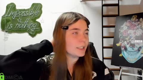 Snapshot of miraa_bloom chatting on 04/15/26, 01:40 miraa_bloom online show from 04/15/26, 01:40