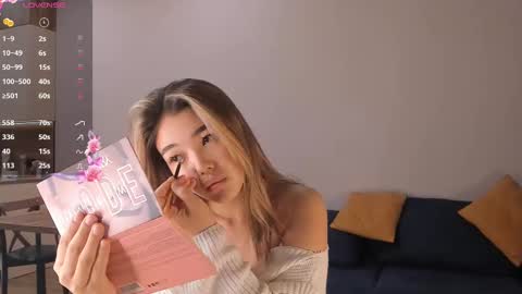 Snapshot of miraann chatting on 02/16/25, 01:25 Mirana online show from 02/16/25, 01:25