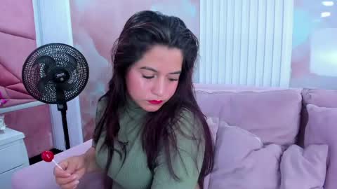 Snapshot of mirabella_miller chatting on 05/29/26, 01:42 mirabella_miller online show from 05/29/26, 01:42