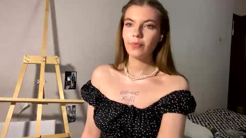 Snapshot of mirabunnys chatting on 09/15/25, 11:05 Mira online show from 09/15/25, 11:05