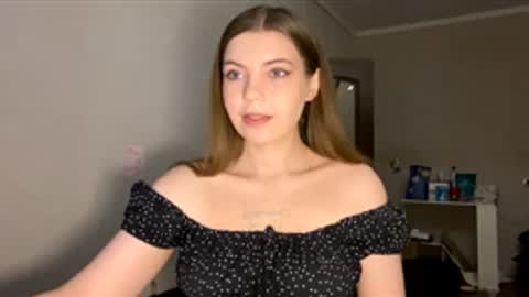 Snapshot of mirabunnys chatting on 01/11/26, 01:10 Mira online show from 01/11/26, 01:10