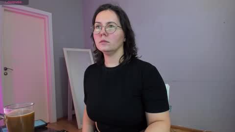 Meera online show from 02/25/25, 12:24