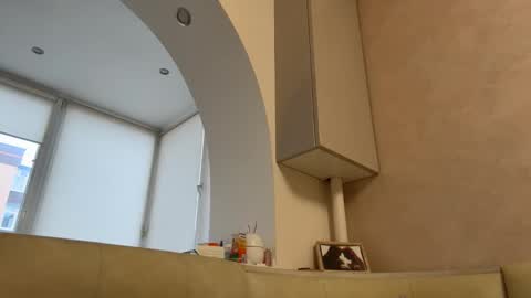 Snapshot of miraeve chatting on 11/21/25, 10:47 Eve online show from 11/21/25, 10:47