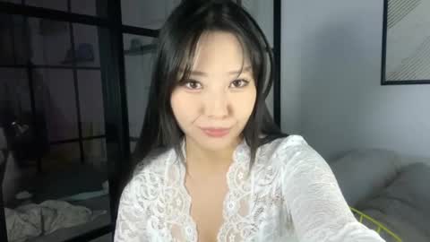 Snapshot of mirafloat chatting on 10/18/25, 11:11 mirafloat online show from 10/18/25, 11:11