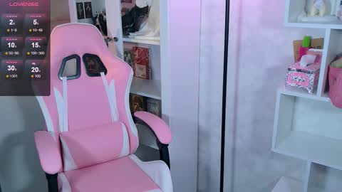 Mira online show from 09/11/25, 02:11