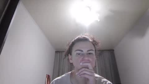 Snapshot of miralove362 chatting on 01/27/25, 05:26 miralove362 online show from 01/27/25, 05:26