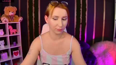 Snapshot of miralush chatting on 06/19/26, 12:09 Mira online show from 06/19/26, 12:09