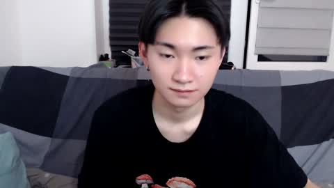 Snapshot of miram_yoo chatting on 01/19/25, 10:17 online show from 01/19/25, 10:17