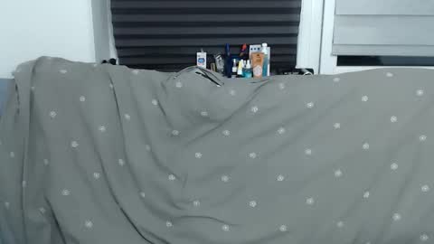 Snapshot of miram_yoo chatting on 02/23/25, 09:37 online show from 02/23/25, 09:37