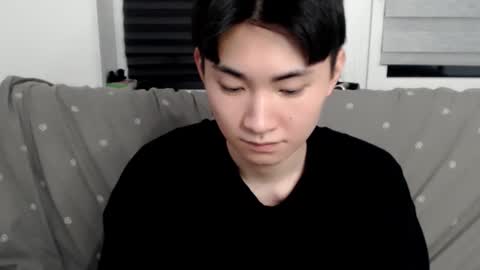 Snapshot of miram_yoo chatting on 03/02/25, 09:22 online show from 03/02/25, 09:22