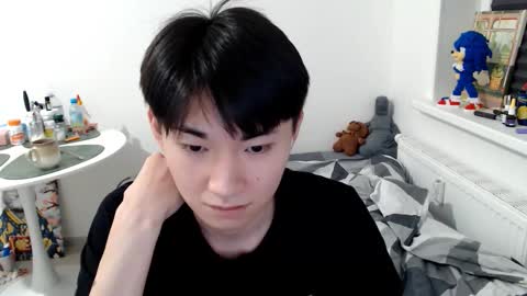 Snapshot of miram_yoo chatting on 10/12/25, 04:00 online show from 10/12/25, 04:00