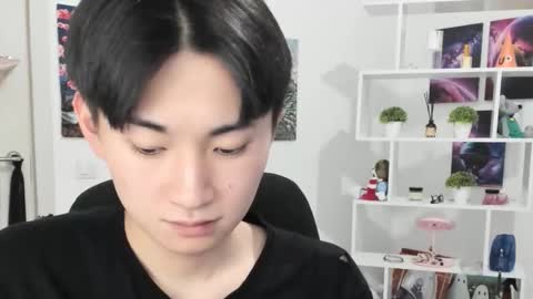 Snapshot of miram_yoo chatting on 10/18/25, 03:53 online show from 10/18/25, 03:53