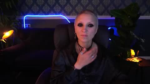 Mira online show from 09/24/25, 01:14