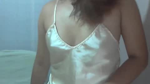 Snapshot of mirana_xxx chatting on 04/08/26, 08:42 Im Ping online show from 04/08/26, 08:42