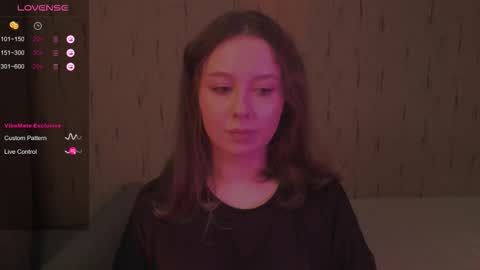 Kira online show from 09/30/25, 12:59