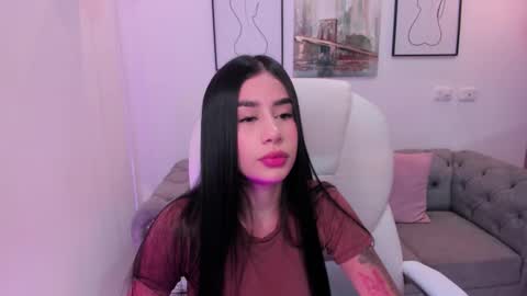 Snapshot of miranda_crawfor chatting on 03/18/26, 02:47 miranda_crawfor online show from 03/18/26, 02:47