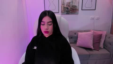 Snapshot of miranda_crawfor chatting on 03/24/26, 02:38 miranda_crawfor online show from 03/24/26, 02:38