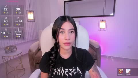 Snapshot of miranda_crawfor chatting on 04/27/26, 11:19 miranda_crawfor online show from 04/27/26, 11:19