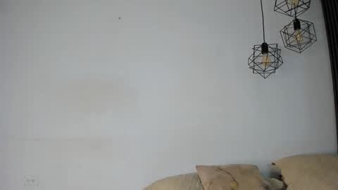 Snapshot of miranda_villa chatting on 03/05/26, 12:12 Miranda online show from 03/05/26, 12:12