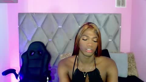 mirandaacollins online show from 11/07/25, 10:59