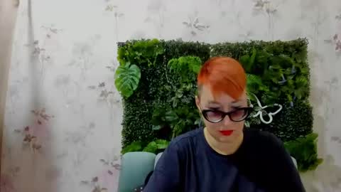 mirandagill online show from 12/16/24, 09:03