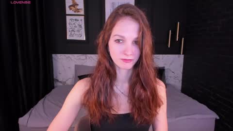 Snapshot of mirandaglow chatting on 02/21/25, 05:46 Miranda online show from 02/21/25, 05:46