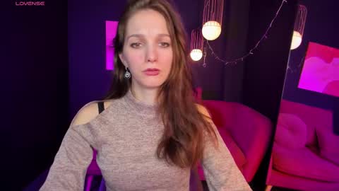 Snapshot of mirandaglow chatting on 02/24/25, 05:43 Miranda online show from 02/24/25, 05:43