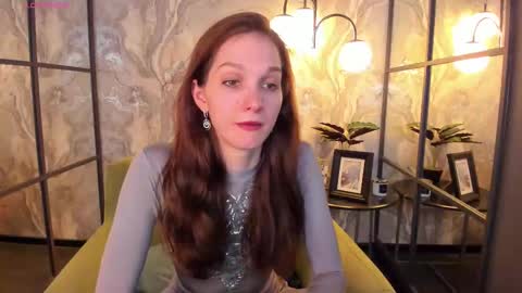 Snapshot of mirandaglow chatting on 03/11/25, 09:02 Miranda online show from 03/11/25, 09:02