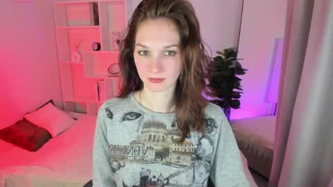 Snapshot of mirandaglow chatting on 04/11/26, 05:45 Miranda online show from 04/11/26, 05:45