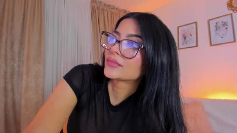 Snapshot of mirandasachs chatting on 10/02/25, 03:57 Miranda online show from 10/02/25, 03:57