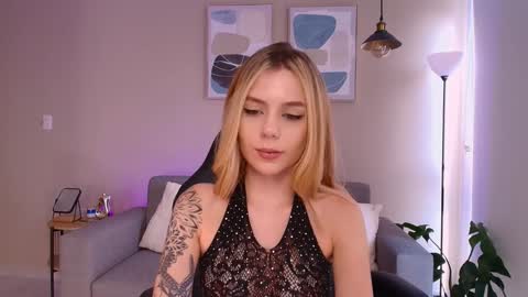 Snapshot of mirandashaw chatting on 01/22/25, 08:49 Miranda Shaw online show from 01/22/25, 08:49