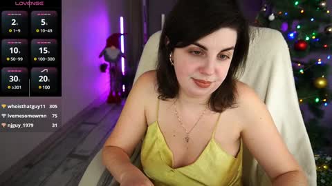 Snapshot of mirandawarm chatting on 01/01/25, 02:19 Miranda online show from 01/01/25, 02:19