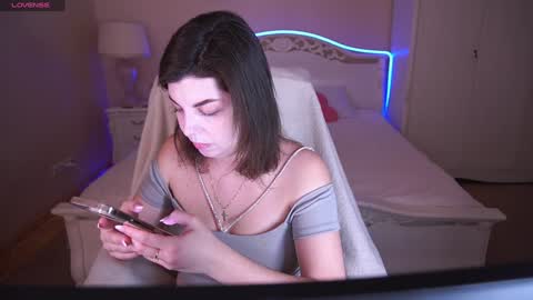 Snapshot of mirandawarm chatting on 01/21/25, 11:35 Miranda online show from 01/21/25, 11:35