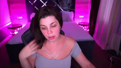 Snapshot of mirandawarm chatting on 10/13/25, 05:51 Miranda online show from 10/13/25, 05:51