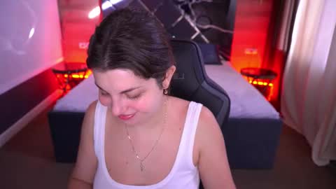 Snapshot of mirandawarm chatting on 10/29/25, 06:59 Miranda online show from 10/29/25, 06:59