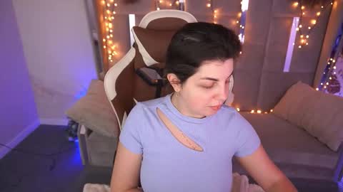 Snapshot of mirandawarm chatting on 02/15/26, 06:54 Miranda online show from 02/15/26, 06:54