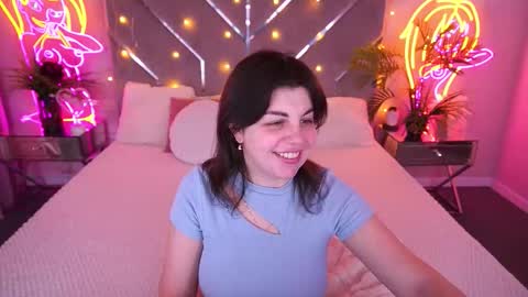 Snapshot of mirandawarm chatting on 02/25/26, 05:39 Miranda online show from 02/25/26, 05:39