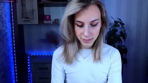 Snapshot of miraraid chatting on 02/28/25, 01:15 miraraid online show from 02/28/25, 01:15