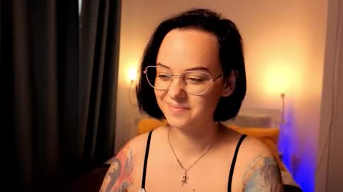 MiraSkyy online show from 10/03/25, 02:58