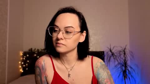 MiraSkyy online show from 12/05/25, 07:21