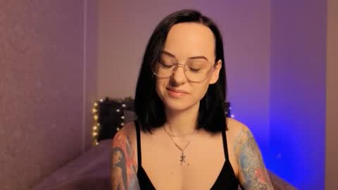 Snapshot of miraskyy chatting on 03/17/26, 04:32 MiraSkyy online show from 03/17/26, 04:32