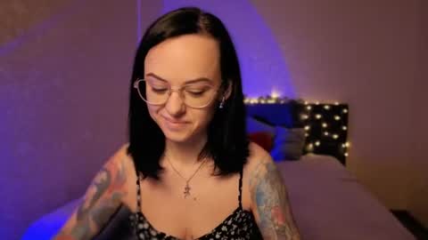 Snapshot of miraskyy chatting on 06/12/26, 06:40 MiraSkyy online show from 06/12/26, 06:40