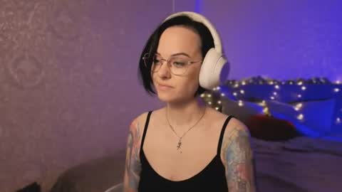 Snapshot of miraskyy chatting on 08/02/26, 09:02 MiraSkyy online show from 08/02/26, 09:02